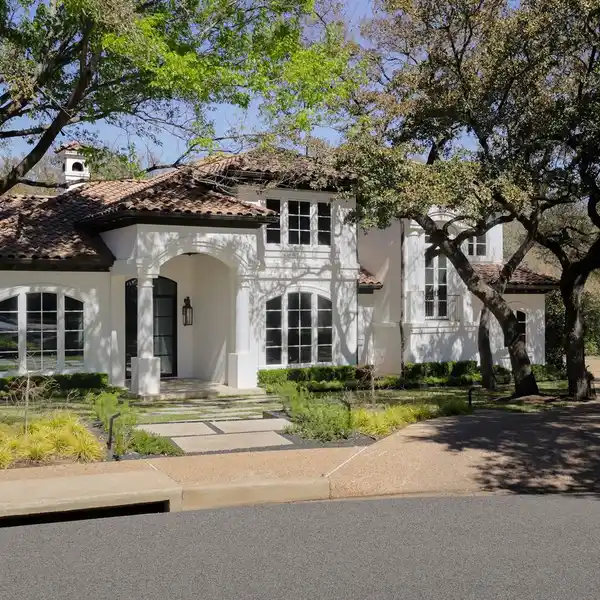 MODERN MEDITERRANEAN IN WEST RIM ESTATES