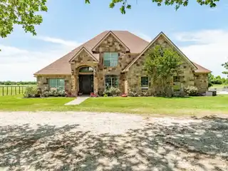 21 Acres of Refined Texas Country Living