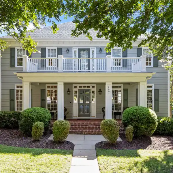 GORGEOUS HOME ON A CORNER CUL-DE-SAC LOT