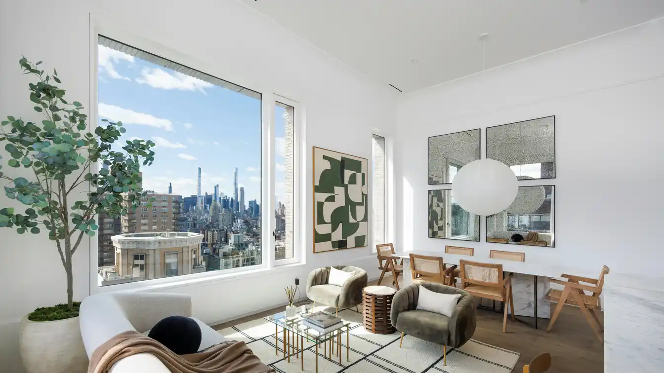 Exquisite Two Bedroom with Amazing Views