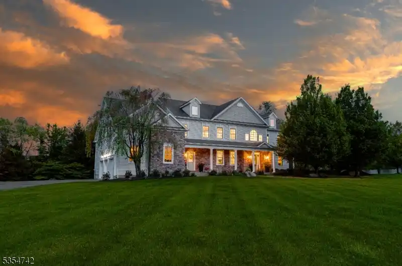 Gracious Colonial Blending Luxury and Comfort