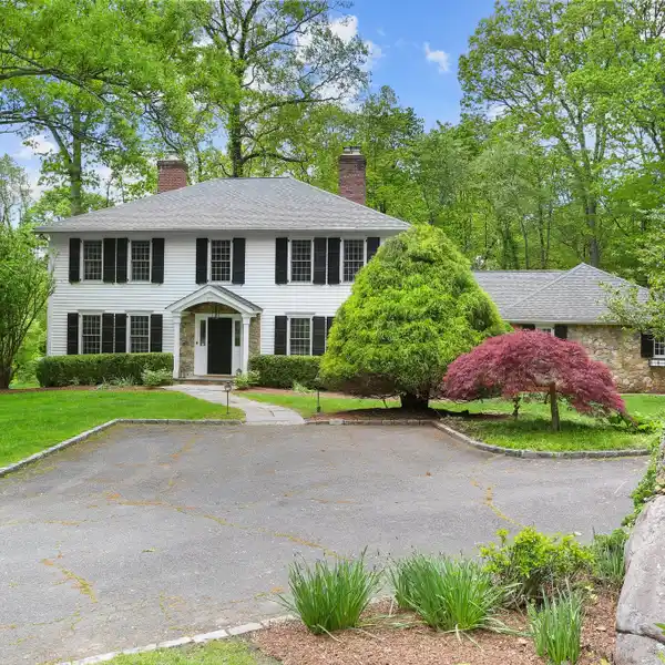 CLASSIC COLONIAL WITH A STYLISH NEW RENOVATION