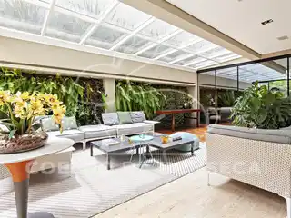 Renovated Modern Home in a Gated Community