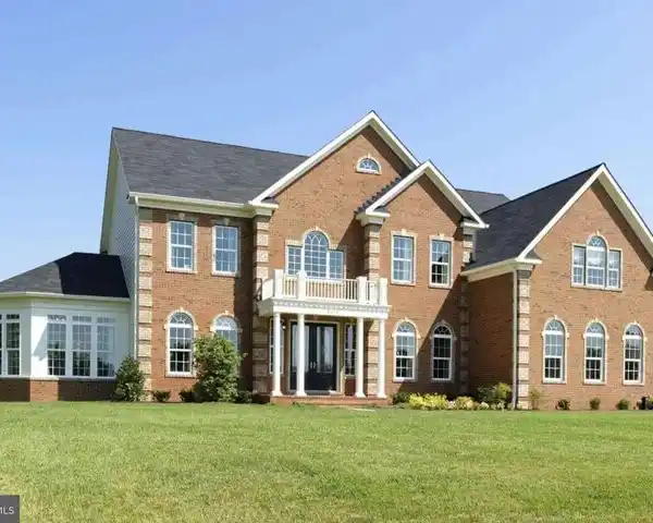 EXCLUSIVE NEW HOMESITE IN DESIRABLE CLARKSVILLE