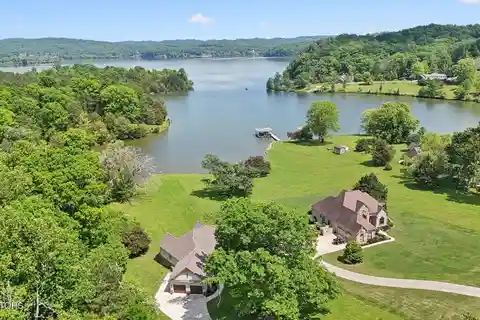 The Perfect Blend of Luxury and Tranquility