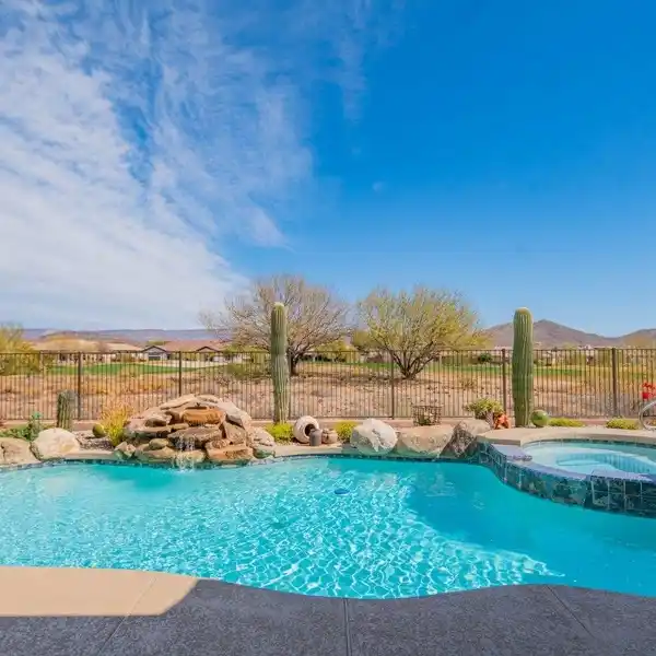 FABULOUS GOLF COURSE HOME IN THE COUNTRY CLUB AT ANTHEM