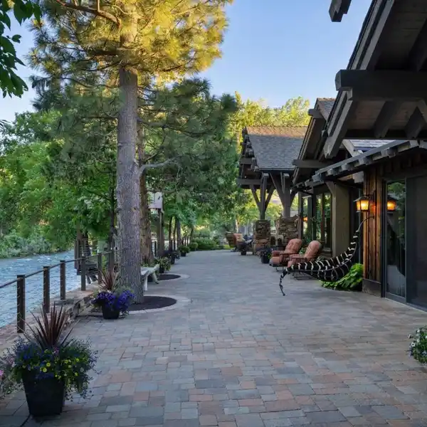 THE MATHEWSON RIVER ESTATE