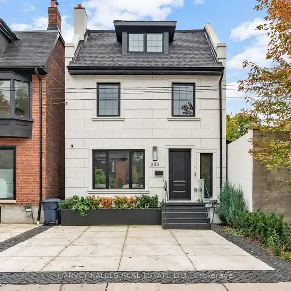 RENOVATED RESIDENCE IN THE REPUBLIC OF RATHNELLY