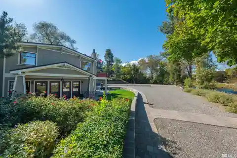 One of the Last Residential Parcels on the Truckee River