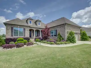 Fantastic Home in Amenity-rich Community