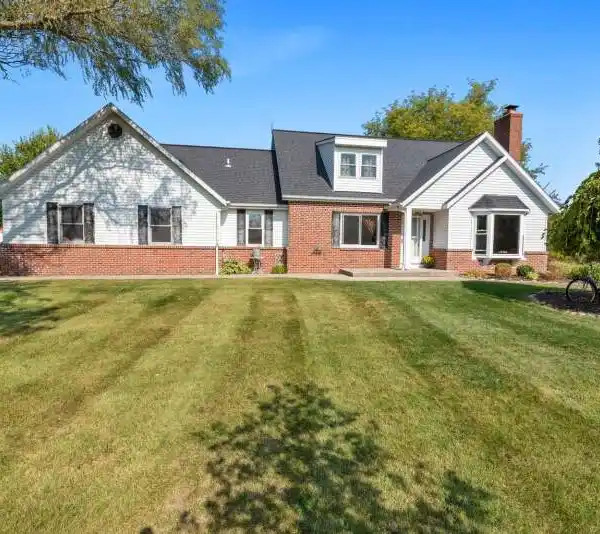 SERENE COUNTRY PROPERTY