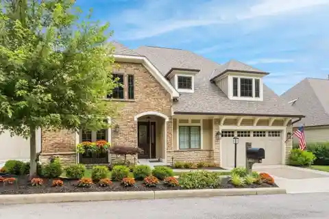 Meticulously Maintained Condo Near Downtown