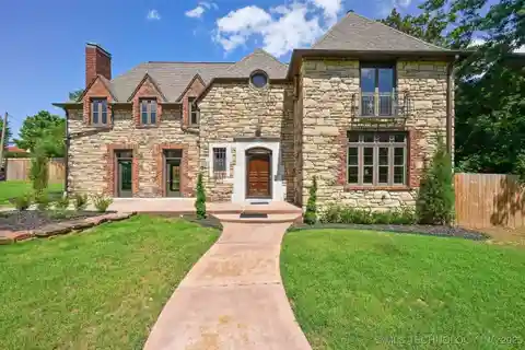 1930 Tudor Gem in Terwilleger Heights