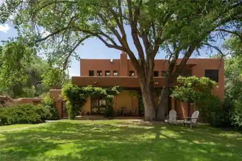 Special Opportunity in Coveted South Capitol