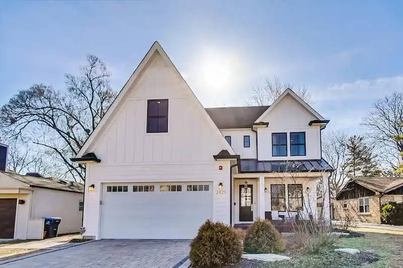 Immaculate Custom Home in a Sought-after Neighborhood