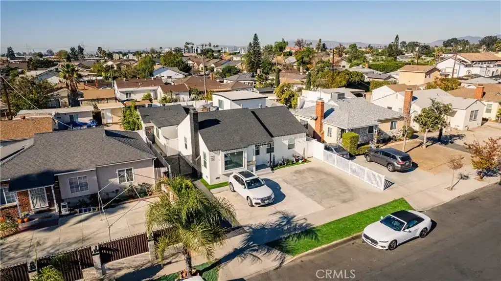 Beautifully Updated Pool Home