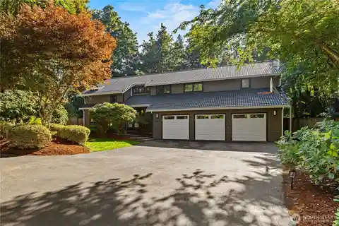 Elegant Estate Retreat with Expansive Private Grounds