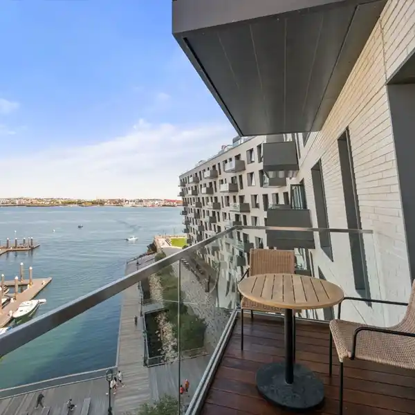 RARE LUXURY SEAPORT CONDO