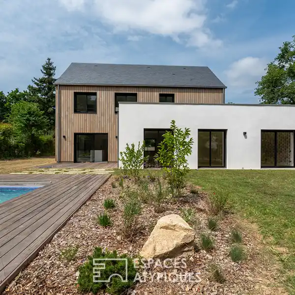 HIGH-END VILLA IN A PEACEFUL SETTING