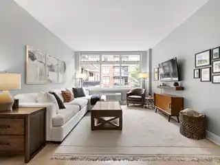 Luxurious and Smartly Appointed Residence