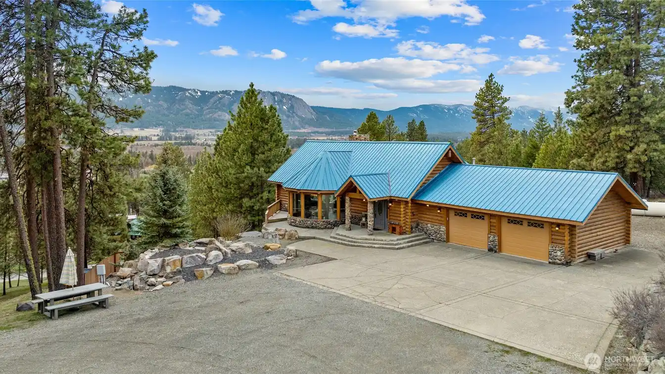 Log Home on Three Private Acres