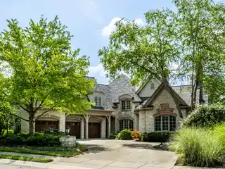 Serene Sanctuary in Oxbow Estates