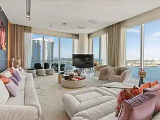Exclusive Sky Residence on Popular Brickell Key Island
