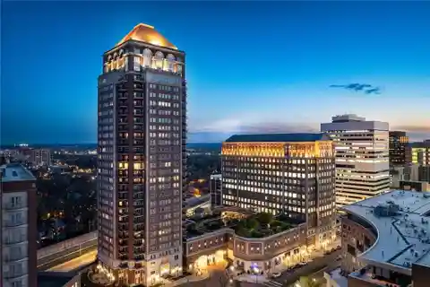 Luxury and Convenience in the Plaza