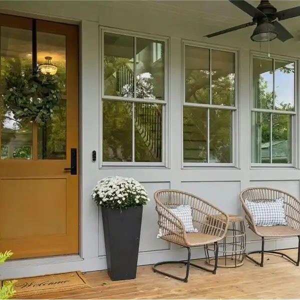 LIKE-NEW HOME IN THE HEART OF DEEPHAVEN