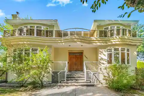 Amazing Home with a Flexible Plan