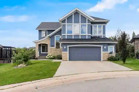 Spacious Home with Stunning Lake Proximity