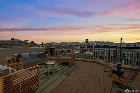 Exceptional House-Like Condo