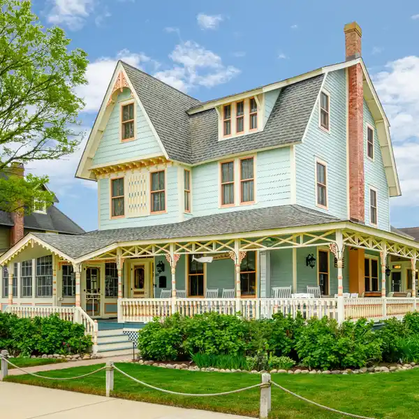 METICULOUSLY RESTORED VICTORIAN HOME