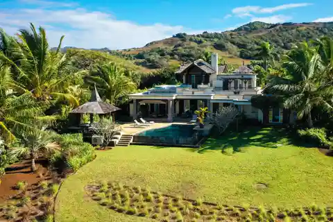 Fully Furnished Luxury Villa with Golf and Ocean Views