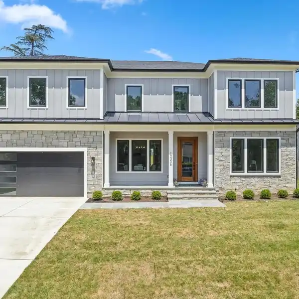 BEAUTIFUL BRAND NEW HOME