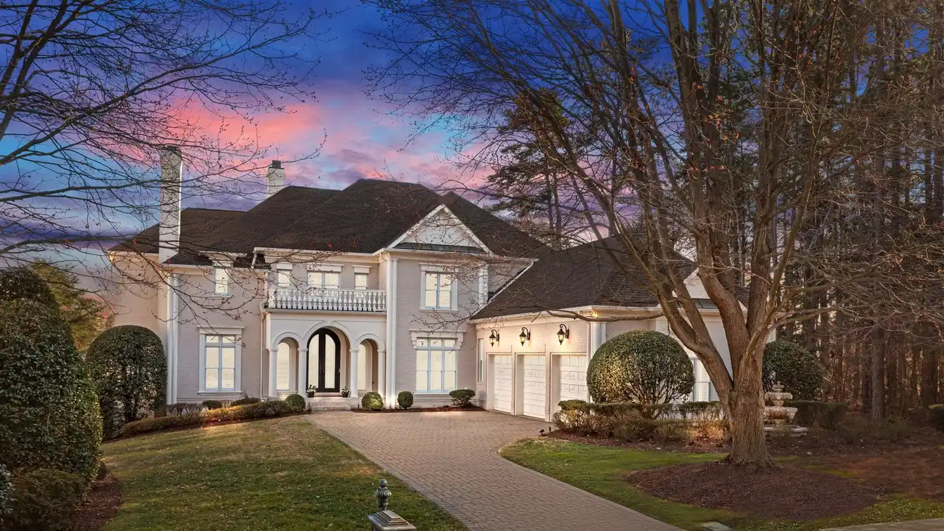 Timeless and Sophisticated Waterfront Estate
