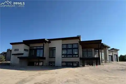 Striking New Mountain Modern Masterpiece