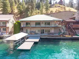 Quality Single-Owner Home on Lake Chelan