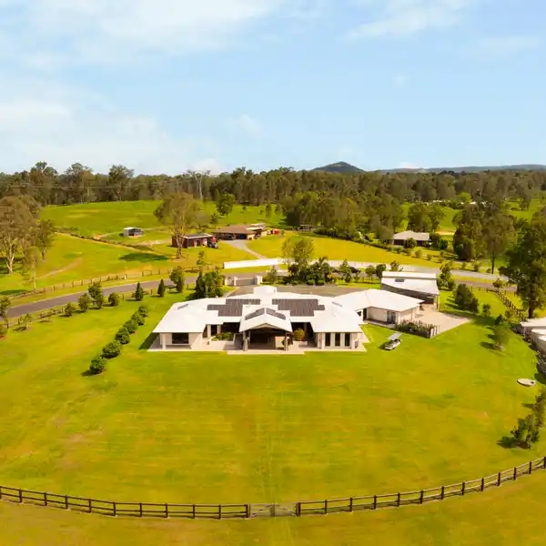 COUNTRY AMBIENCE WITH MODERN CONVENIENCE