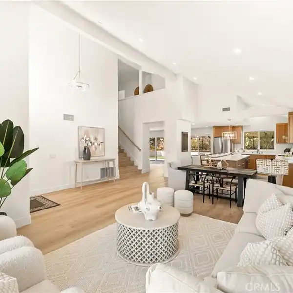 GORGEOUS OPEN-CONCEPT HOME WITH LUXE UPGRADES