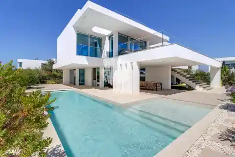 Prestigious Villa in Prime Location