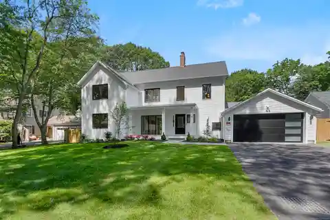 New Construction on a Private Cul-De-Sac