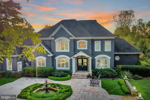 Country Estate with Unmatched Mountain Views