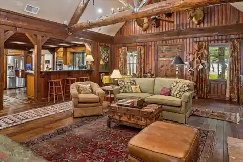 Eagle Mountain Lakefront Retreat