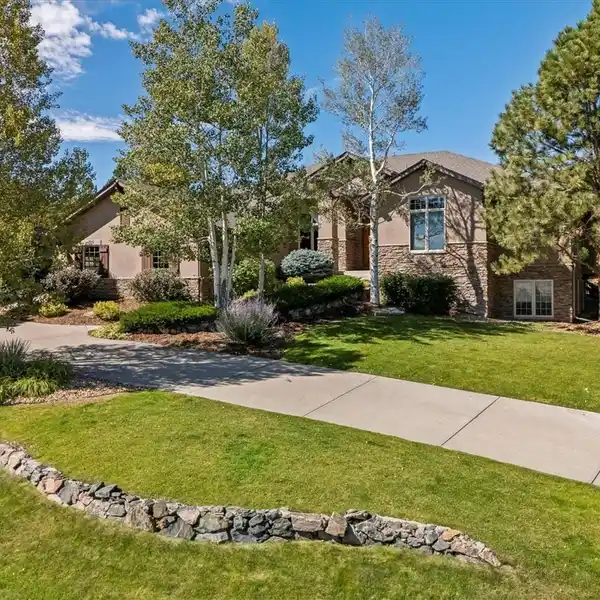 CUSTOM BAINBRIDGE/FOREST GLEN HOME IN PRIME LOCATION