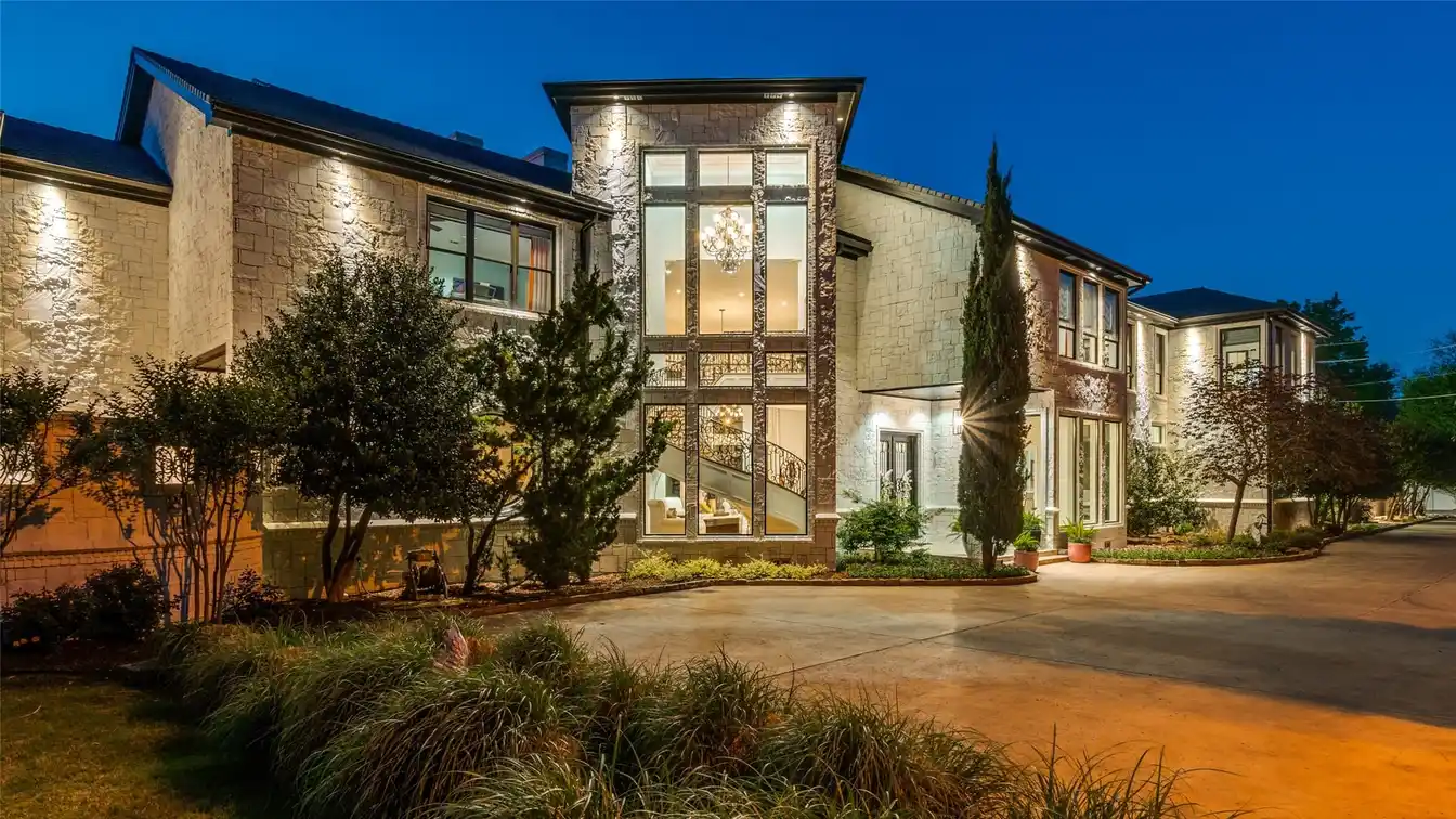 Masterfully Crafted Estate in Bluffview