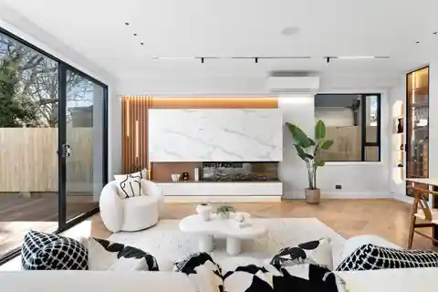 Brand-New Contemporary Home with Blue-Chip Lifestyle