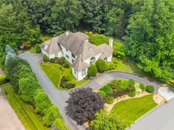 INCREDIBLY WELL BUILT HOME