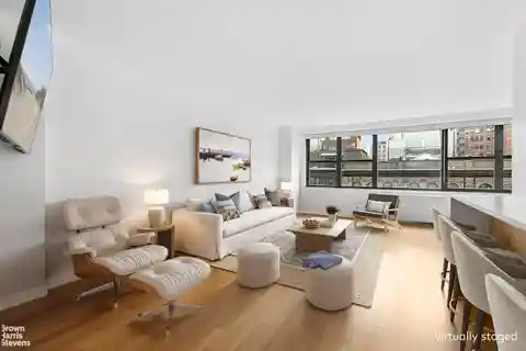 Sunlit Union Square Luxury with Skyline Views