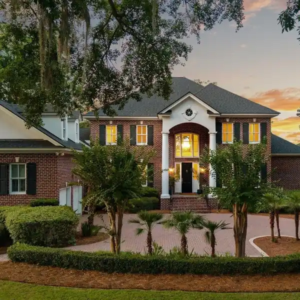 MAGNIFICENT WATERFRONT ESTATE IN THE RESERVE IN OLDE PARK